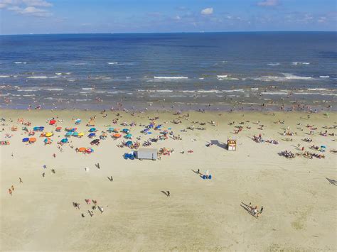 Are Texas Beaches Warm In December?