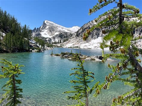 Snow Lakes Enchantments - MAXIPX