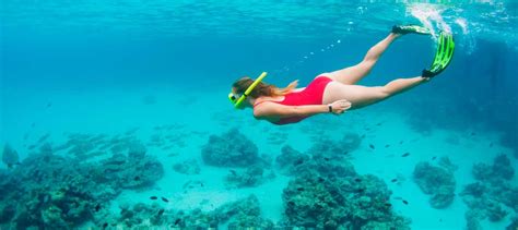 Snorkeling in Puerto Rico (Local Guide + 13 Best Spots)