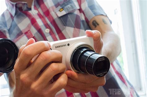 Samsung Galaxy Camera announced: 16 megapixels, 21x optical zoom, and ...