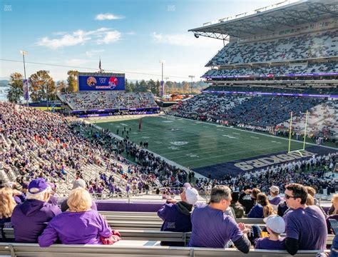 Husky Stadium Section 222 Seat Views | SeatGeek