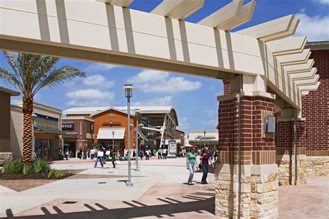 About Houston Premium Outlets® - A Shopping Center in Cypress, TX - A ...