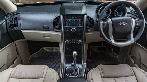 Interior Image, Mahindra XUV500 Photo - CarWale