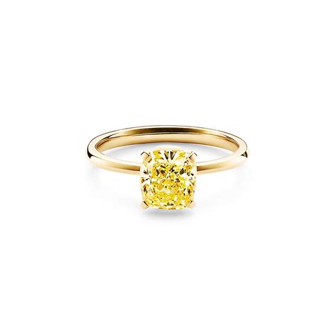 Tiffany True® yellow diamond engagement ring in 18k gold: an icon of ...