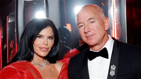 Lauren Sánchez shares loved up pic with Jeff Bezos from family vacation ...