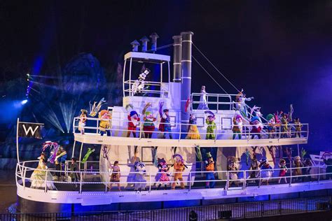 Retorno do Fantasmic: avaliação da nova versão do show do Hollywood Studios