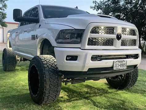 Meet the White Ghost – Lifted 2017 Dodge Ram 2500 Laramie on 37s ...