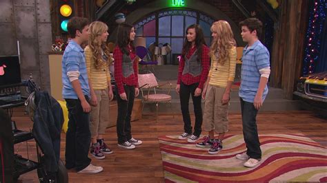 Watch iCarly (2007) Season 2 Episode 12: iCarly - iLook Alike – Full ...