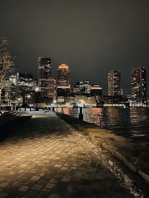 Explore the Stunning Night View of Boston