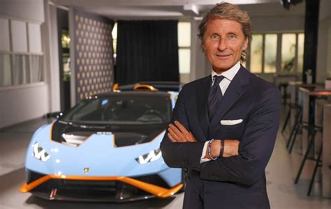 Lamborghini to bid farewell to pure combustion cars this year ...