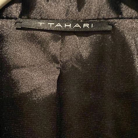 Tahari Women's Suit | Depop