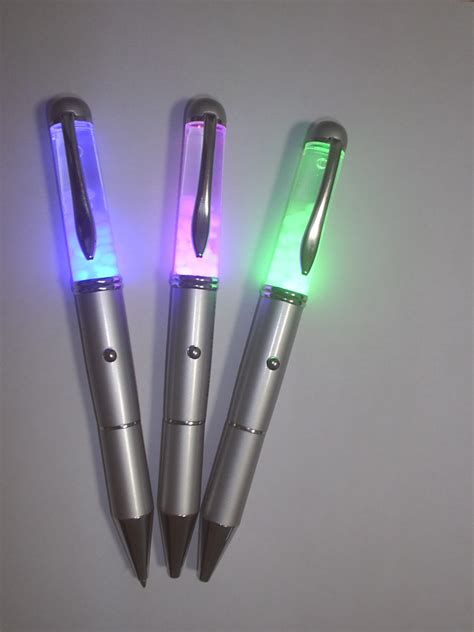 China Cool Liquid Pen with 7 Color (QSP-019B) - China Pen, Led Pen