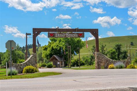 6 Benefits of a Hart Ranch Camping Resort Membership