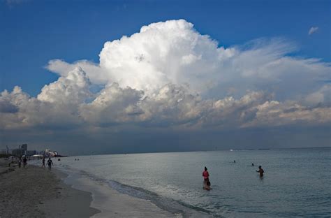 Joe's Retirement Blog: More Beautiful Weather in South Beach, Miami ...