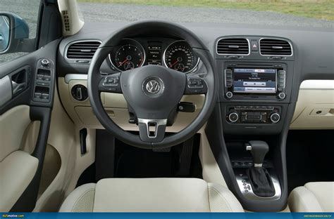 2009 Volkswagen Golf image gallery – AUSmotive.com