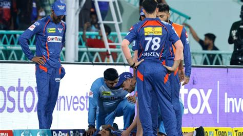 Watch - KL Rahul suffers a serious injury, taken off the field - Crictoday