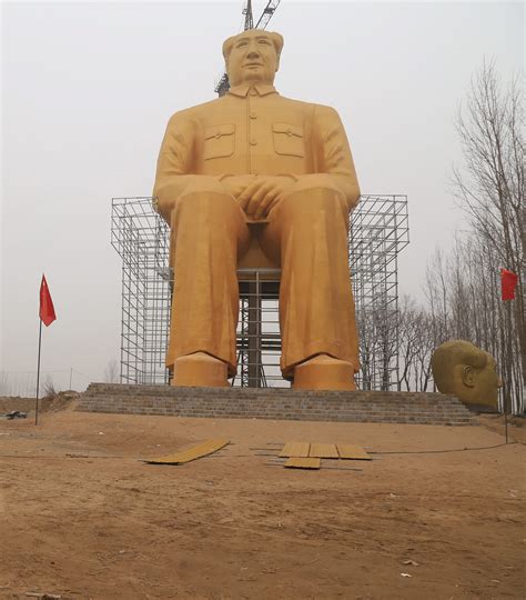 Giant Mao statue: Now you see it, now you don't | wtsp.com