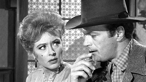 Watch Gunsmoke Season 8 Episode 6: Collie's Free Online | TV Guide