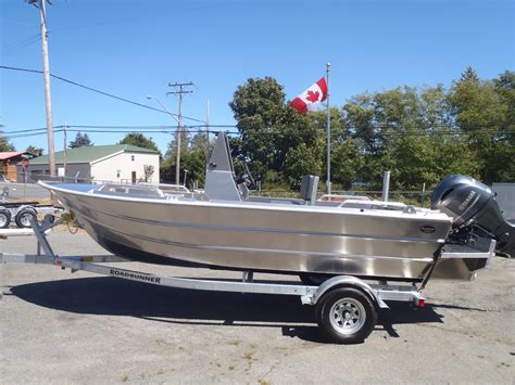 17' Centre Console Aluminum Boat - by Silver Streak Boats Ltd.