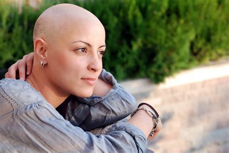 Living With Cancer: Chemotherapy and hair loss - Mayo Clinic News Network