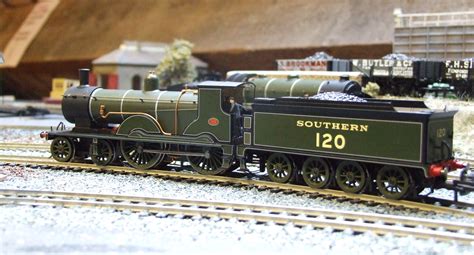 Model Railway Hornby Locomotive Reviews - T9