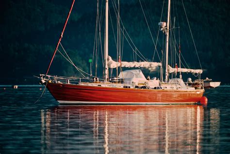 12 Things to Consider When Photographing Boats | B&H Explora