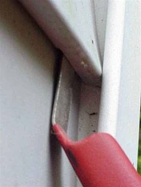 How to Repair Loose Aluminum Siding | ehow