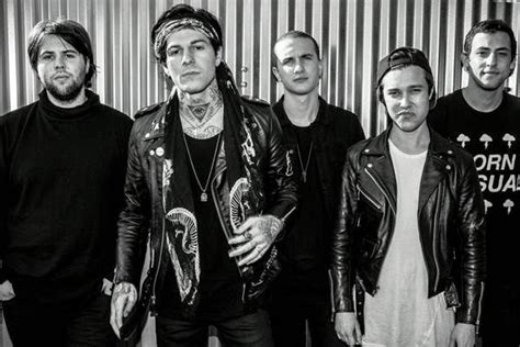 21 Artists You Should Be Listening To | The neighbourhood, Jesse ...