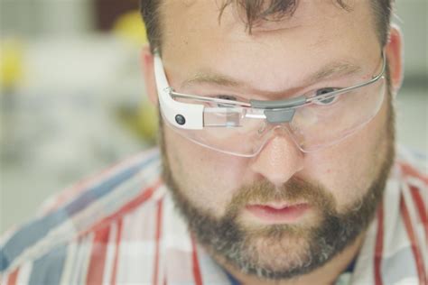 Google Glass’s second-gen enterprise model gets updated specs and USB-C ...