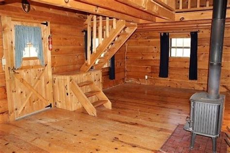 Amish Built Log Cabin on 3.9 Acres For Sale