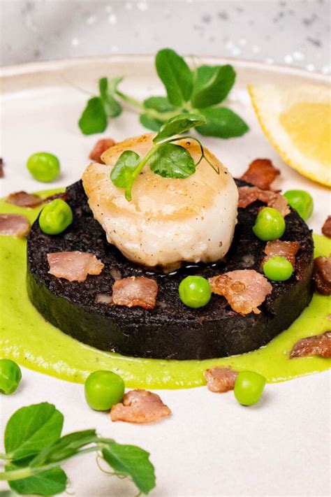 Scallops and Black Pudding with Pea Puree Starter Recipe