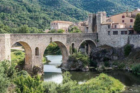 Image of Medieval bridge, Besalú | 1009390