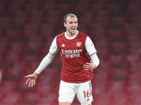 Rob Holding: Arsenal defender extends contract until 2024 | The Independent