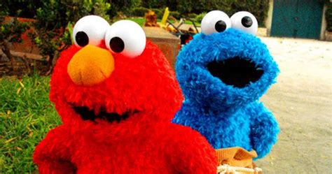 Elmo And Cookie Monster Wallpaper ~ Elmo Wallpaper (56+ Images) | goawall