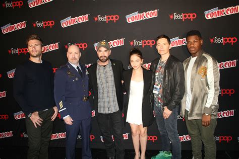 NYCC 2017: Pacific Rim Uprising Cast Interviews - blackfilm.com/read ...