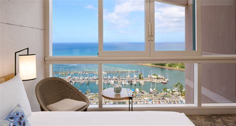 Oceanfront Premier Room | Prince Waikiki