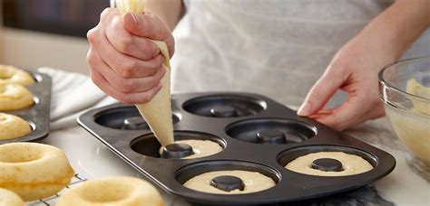 The 5 Best Donut Pans in 2023 | SKINGROOM