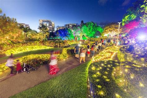 REVIEW: Enchanted Garden Brisbane | Christmas at Roma Street Parkland ...