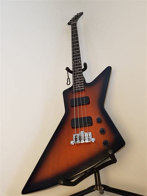 NBD: Gibson Explorer Bass 2012 : BassGuitar