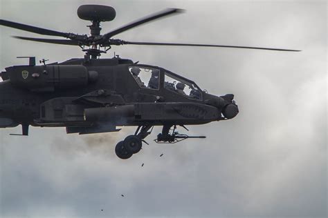 U.S. Army to buy additional M230 automatic guns for Apache helicopters