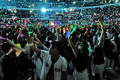 Thousands attend ‘Relentless’ worship concert | CBCPNews