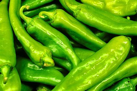 7 Mexican Green Chili Peppers–How to Tell Them Apart | Stuffed peppers ...