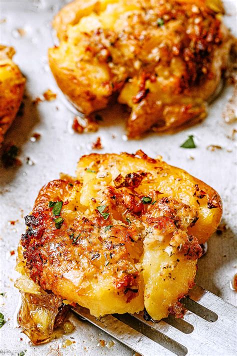 Garlic Butter Parmesan Smashed Potatoes Recipe – How to Make Smashed ...