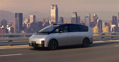 Li Auto's First Electric MPV, Li Mega, Rolls Off Assembly Line in ...