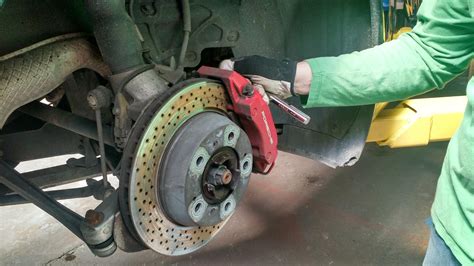 Learn to Change Your Disc Brakes - Gearhead Workspace