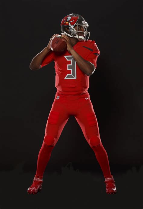 Buccaneers unveil new all-red uniforms for Nike Color Rush and Thursday ...