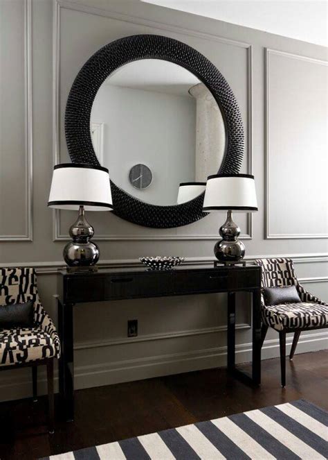 Large wall mirror - a big idea for wide ambiances