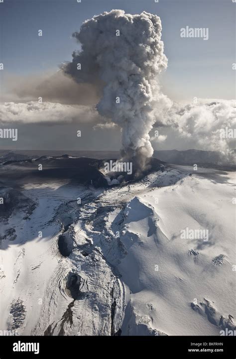 Volcanic Ash Cloud from Eyjafjallajokull Volcano Eruption, Iceland ...