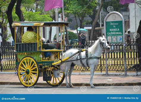 Kalesa Horse Drawn Carriage at Intramuros in Manila, Philippines ...