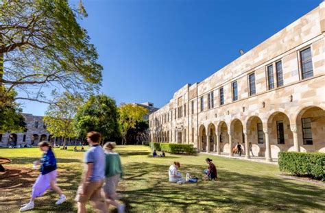 Thousands of Queensland students receive offers from UQ, places still ...